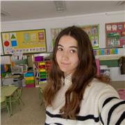 Profesora de gimnasia rítmica apta para todas edades y/o niveles.